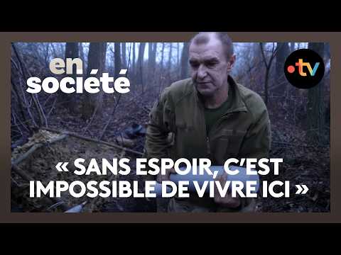 Reportage auprès de soldats ukrainiens sur le front pendant 24 heures - En Société du 4 mai 2025
