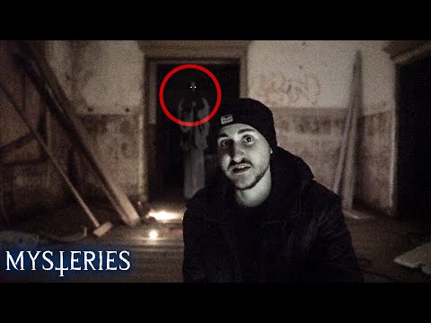 ABBRUCH! Auf der Suche nach GEISTERN in SPUKSCHLOSS von 1856! ☠️