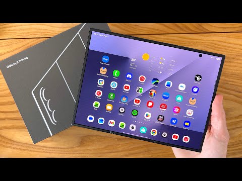Samsung Galaxy Z Trifold Unboxing & First Impressions!