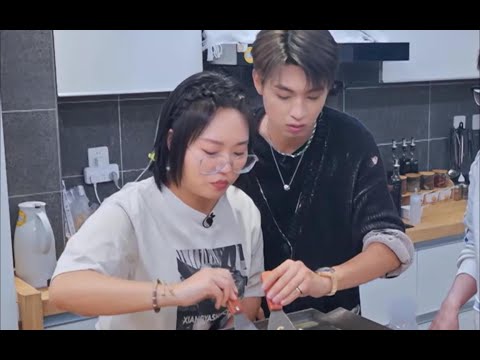 琴贤x （李雪琴x秦霄贤）- 当合适的人来到时，老天都在帮你