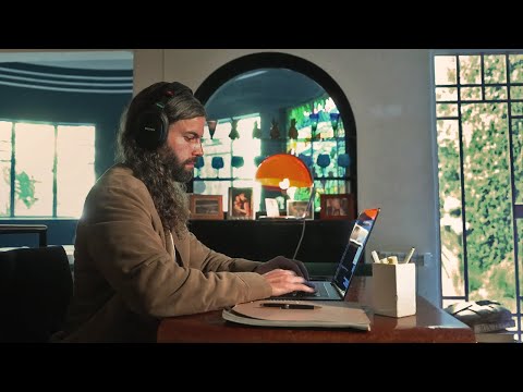 4 simple systems i use to run my business from anywhere