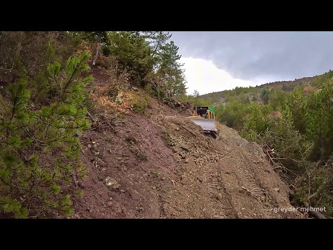 The Dangerous Mission of the Caterpillar D7g Bulldozer Cutting High Slopes Part2 #bulldozer
