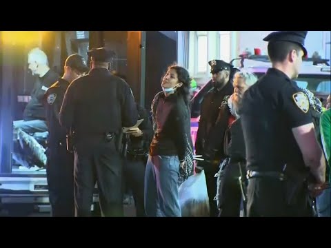 Police arrest over 100 protesters at Columbia University, CCNY