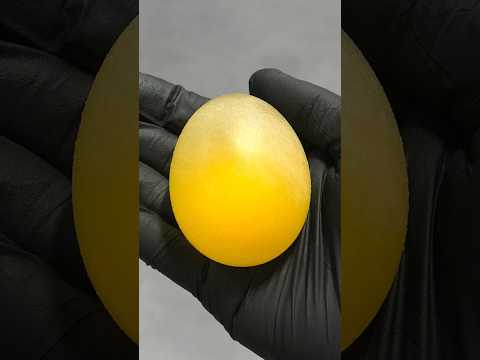 Making a bouncy egg by dissolving its shell