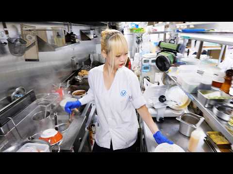 300 Hungry Men Rush In! Hearty Pork Egg Set Sells Out Fast丨Egg Fried and Grilled pork in Tokyo,Japan