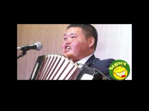 Кыргыз бала аккордеон менен Modern Talking Yamaha ырын эзип койуптур