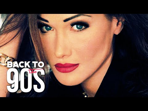 Back to the 90's: Supermodel Carla Bruni