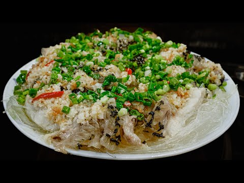 廣東話影片｜金銀蒜粉絲蒸龍躉｜超簡單的蒸魚菜式，又可以做節日菜｜做好除腥大法+調製蒜茸醬兩個關鍵步驟，新手都可以做大廚，味道就是酒家級的！(我又做錯啦，看我如何補救！)