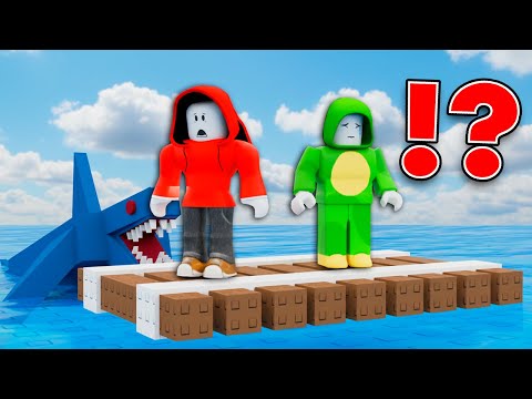 JJ and Mikey Survive on DEADLY RAFT ?! (Maizen Roblox)