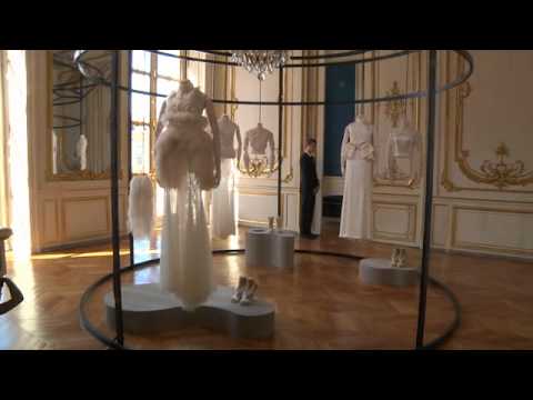 ♦ Givenchy Haute Couture | Fall-Winter 2011/2012 ♦