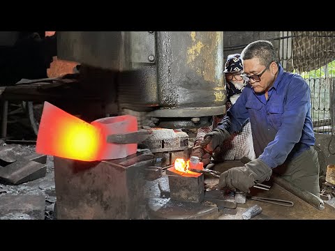 Process of Making Hammers, Axes by Skilled Vietnamese Craftsmen - a Lifetime of Blacksmithing