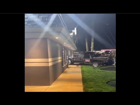 Man Ruins His Life Over Chicken Wings