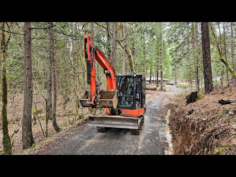 Escape road with the Kubota KX 040 4