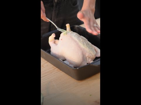 How to cook a WHOLE roast chicken in the Gozney Dome (Gen 2) #shorts #gozney