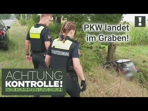 😲 Car swerves and ends up in ditch! What happened? | Attention: Checkpoint