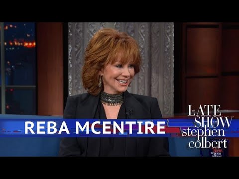 This Joke Got Reba McEntire Booed Off Stage