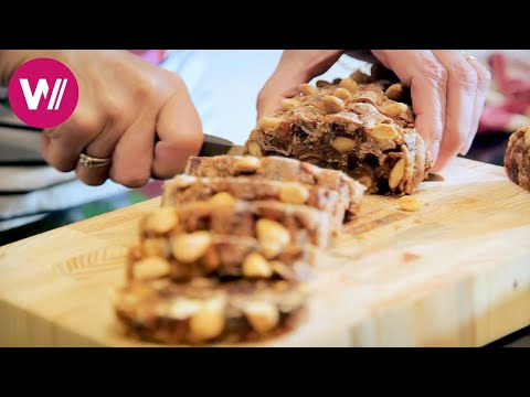 Strasbourg - Celebrating Christmas with Bredele and Beerawecka | At our Neighbour's Table