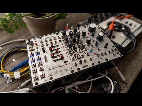 Minimalist Modular Synth // Is that a thing?