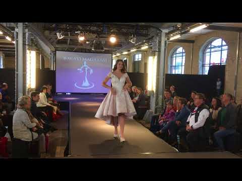 Modenschau auf der HochzeitsWelt 15.10.2017 Postbahnhof in Berlin