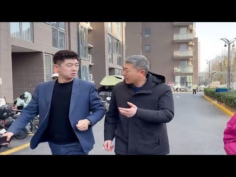 城乡亲家心不齐，借钱容易讨債急，高高在上瞧不起 | 正义之光 #为百姓办事 #正义的护航
