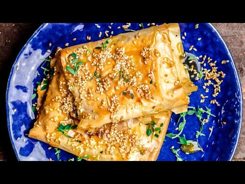 Only 5 mins to make this WOW Greek baked feta with phyllo and honey