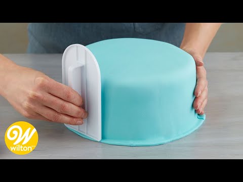 How to Cover a Round Cake with Fondant | Wilton