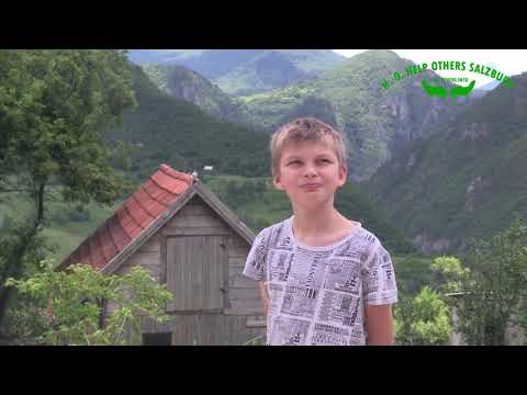 Podjela paketa u MZ Luka Krušev Do - Srebrenica