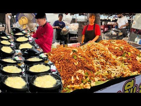 Sold Out Fast! $0.70 Stir Fried Noodles & Pad Thai Cooked by Asian Master Chef | Thai Street Food