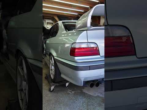 M3 COLD START 🥶 #E36 #M3 #COLDSTART #bmw