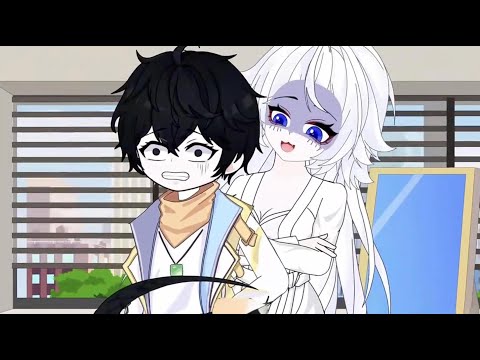 我捡了条小眼镜蛇，没忍住好奇，决定亲自一辨公母，拍照和死对头分享后，她看我的眼神却越来越怪，还动不动就脸红。#沙雕动画