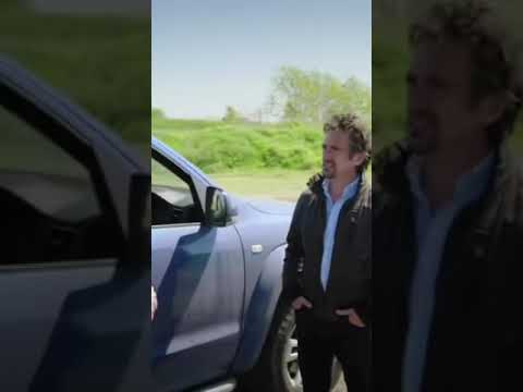 Richard Hammond but he's a small statue |#shorts