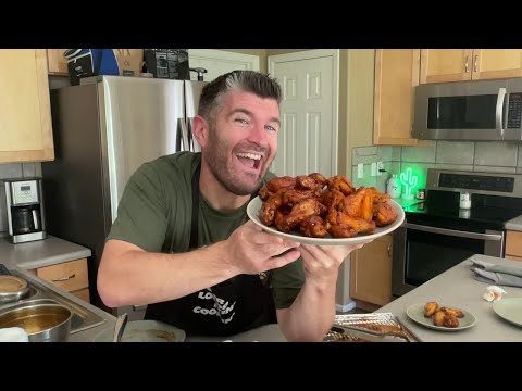 Crispy! Baked Maple BBQ and Buffalo Wings!