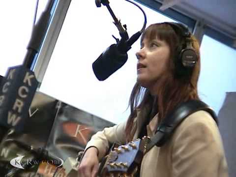Suzanne Vega kcrw 2001