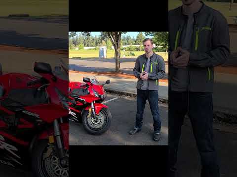 The CBR954RR's crazy light weight #cbr #cbr954rr #motorcycle #review