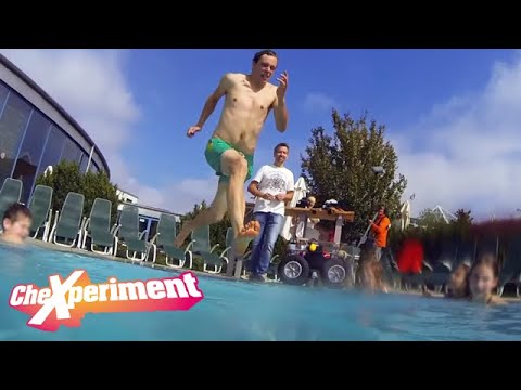 Über Wasser gehen?! | CheXperiment mit Checker Tobi | Die Entdecker-Show