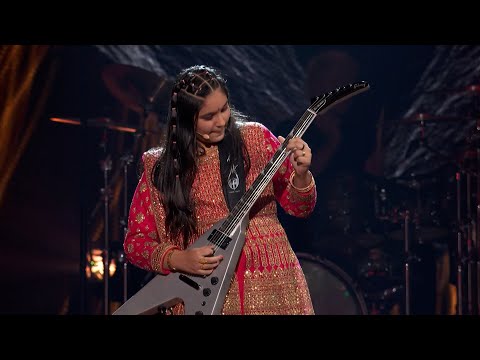 Guitarist Maya Neelakantan 10-Year-Old Performs "Master Of Puppets" by Metallica
