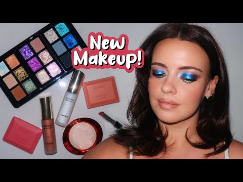Trying the New Danessa Myricks LIGHTWORK VII Freedom Palette! | Julia Adams