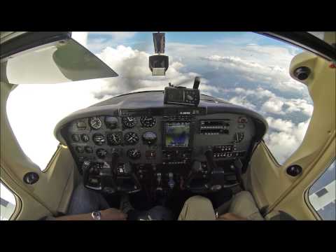 Cessna Skylane at 19,000ft - cockpit video - must see!