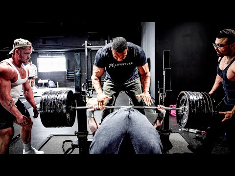 17yr old bench presses 815!