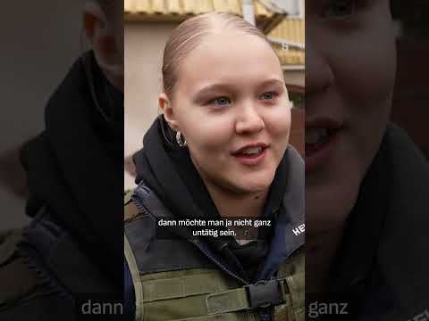 So bereiten sich Finninnen vor: Rüsten für den Ernstfall | DER SPIEGEL Shorts