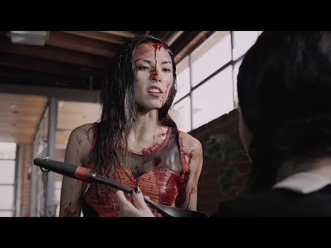 Wednesday Addams Adulta - Estrela de Reality Show (legendado)