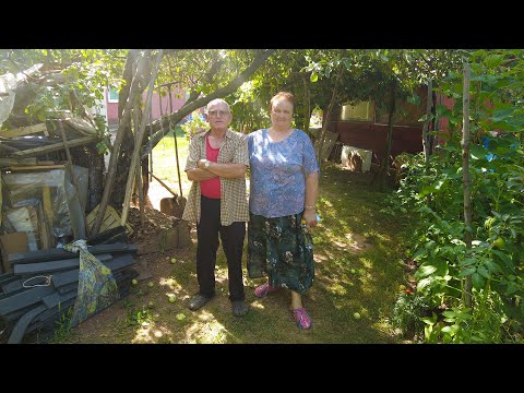 Mislila zamijeniti opanke štiklama, a kod njega više zemlje nego u njenog babe!