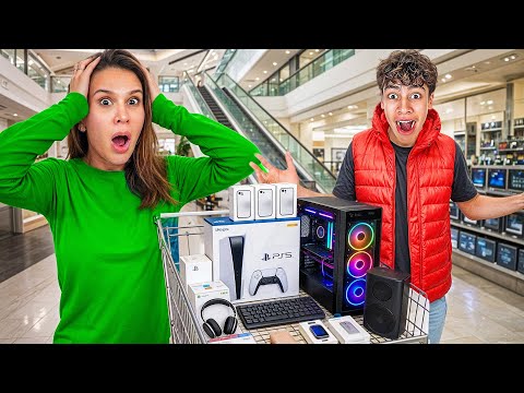 Kids Picked EVERYTHING in the Toy Store… Budget vs Unlimited! | The Royalty Family