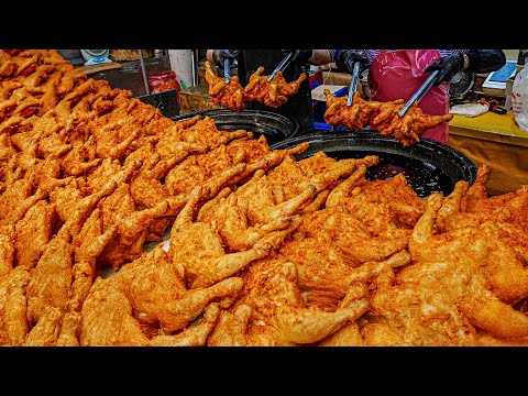 Fried chicken popular in the market - korean street food