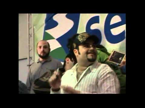 Firma de autografos del Grupo Duelo