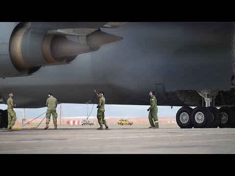 Starting Largest US Air Force Plane Ever Built