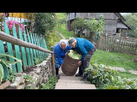 Hard but Happy Life in the High Carpathians 🏔️ Grandma & Grandpa’s Traditional Sauerkraut Day 🥬👵👴