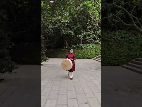 girl in traditional dress