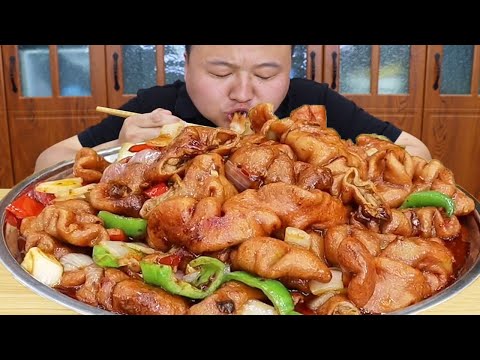 15kg of fat sausage  A Qiang makes a homely ”slip fat sausage”  fleshy Q-bomb  a mouthful of explos