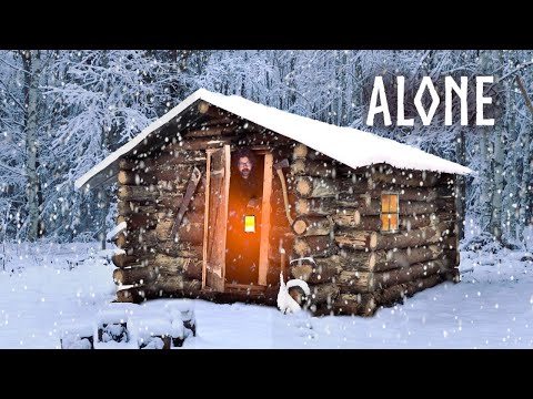 Surviving Winter Alone at My Log Cabin – Freezing Cold & Deep Snow